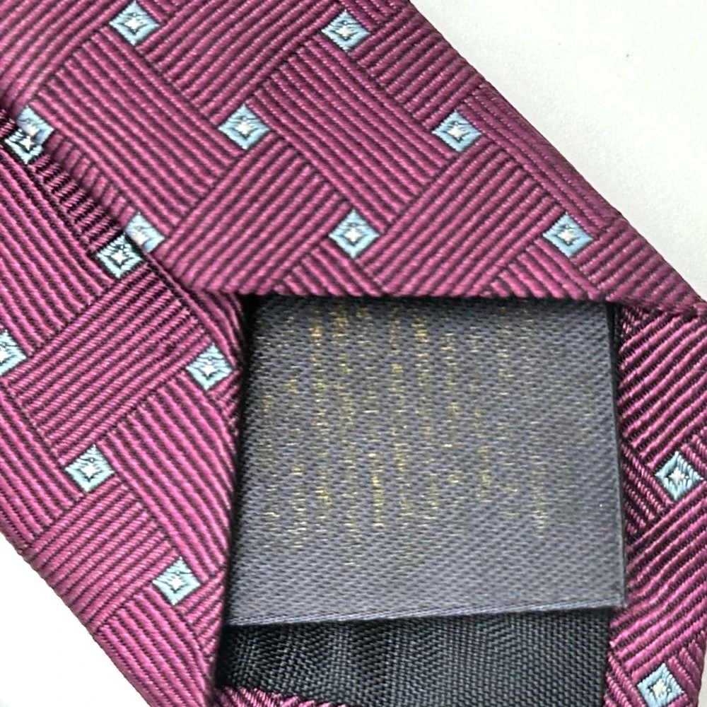 Brooks Brothers Silk Tie Burgundy Basketweave Geometric Square Pattern Mens USA